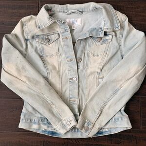 Time and Tru Women's Faded Blue Jean Jacket